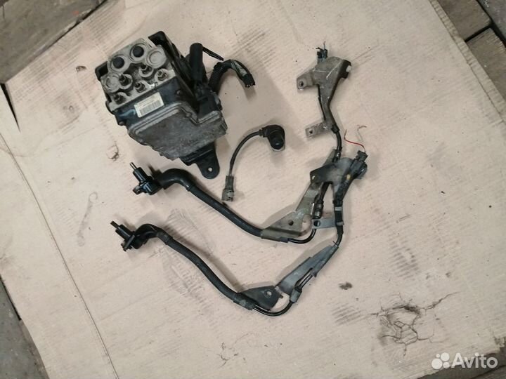 Датчики абс,модулятор Опель Фронтера Б