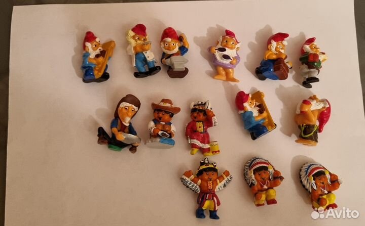 Игрушки киндер 90х крокодилы, бегемоты, слоны