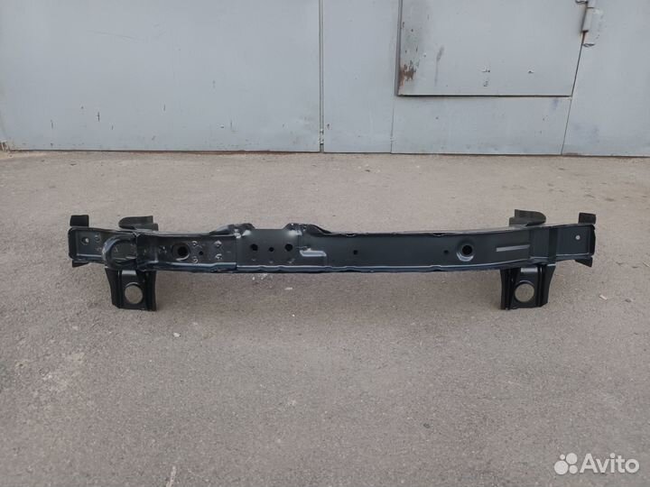 Панель передняя нижняя Outlander (новая, в наличии