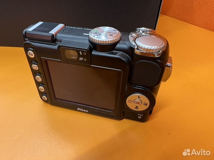 Цифровой фотоаппарат nikon coolpix P5000