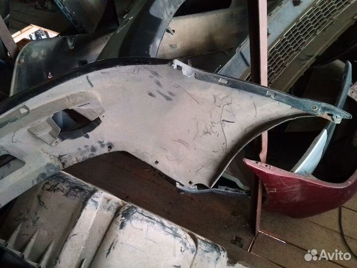 Бампер передний Ниссан Альмера 2004г