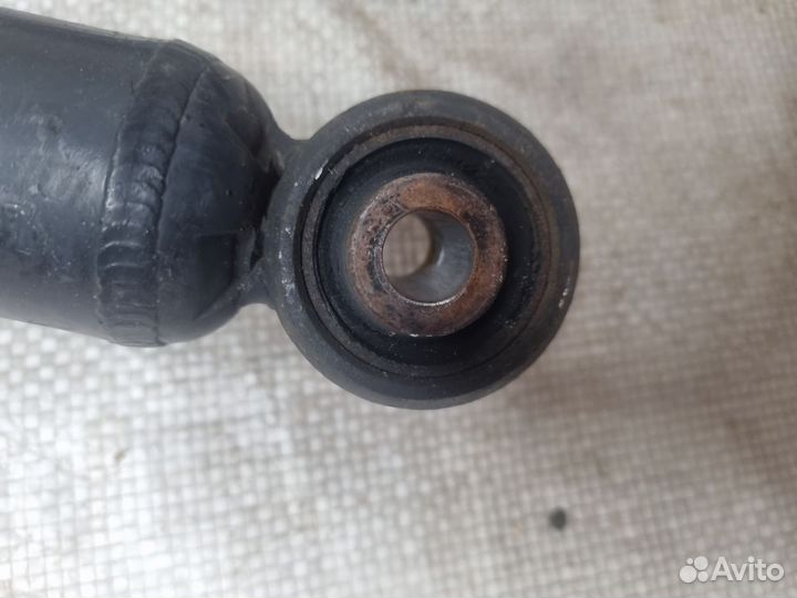 Стойки передние Тойота Марк 2 Креста Чайзер 90