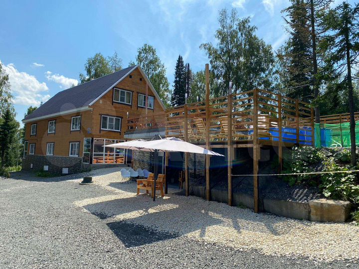 Таунхаус 650 м² на участке 45 сот.