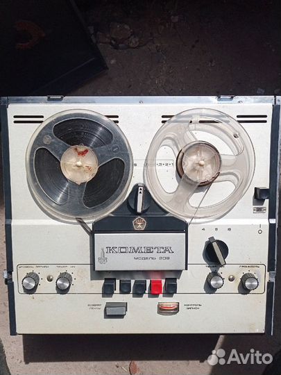 Катушечный магнитофон комета 209