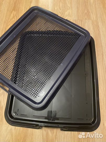 Лоток для собак со столбиком