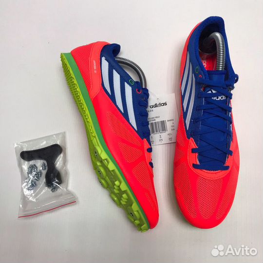 Новые беговые легкоатлетические шиповки Adidas