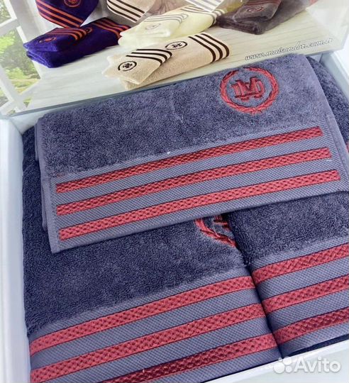 Набор махровых полотенец