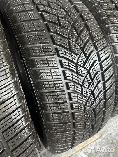 Goodyear UltraGrip Performance 225/45 R18