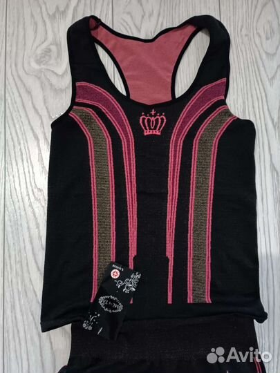 Спортивный костюм женский