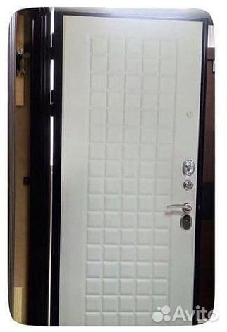 Дверь входная 