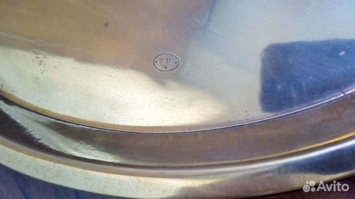 Подносы,самоварники старинные