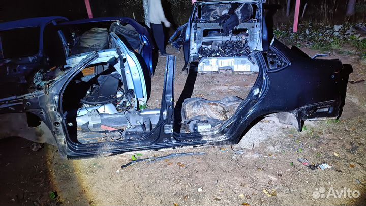 Гранта седан левая сторона заднее крыло порог