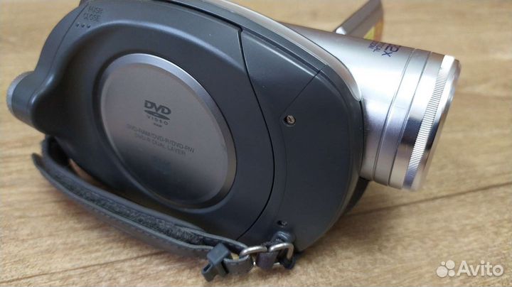 DVD- Видеокамера. Panasonic VDR-D220