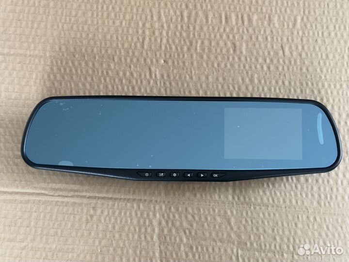 Зеркало заднего вида с регистратором