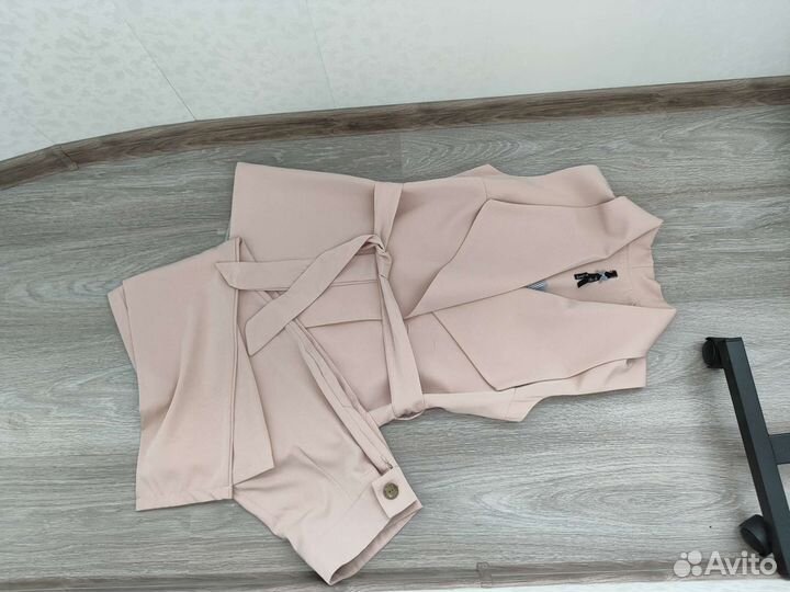 Костюм женский 44-46 Беж