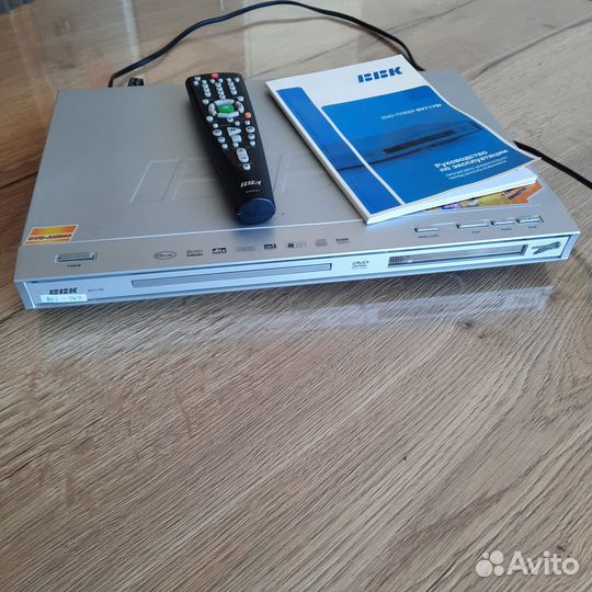 DVD-плеер проигрыватель DV717SI BBK