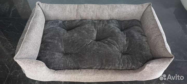 Лежанки для кошек и собак новые