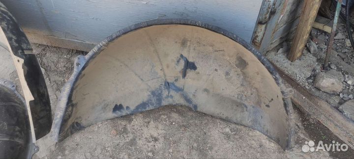 Подкрылки волга