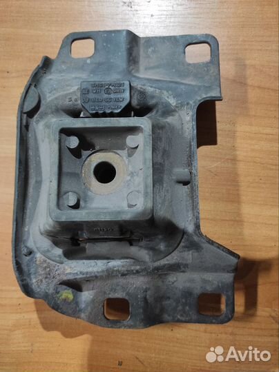 Опора кпп Ford focus 2 левая