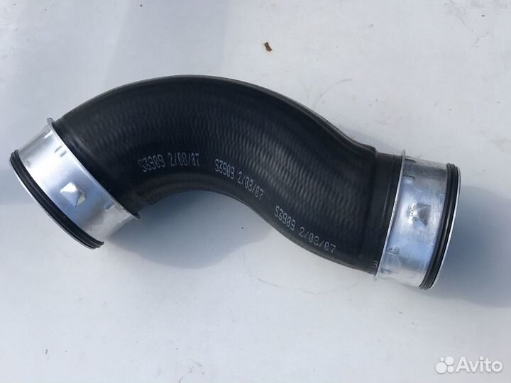 Патрубок интеркулера VW 1K0145838D