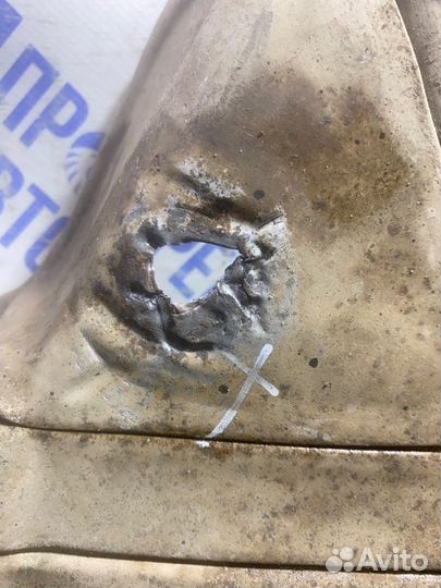 Тепловой экран Volvo S40 седан 2.4 B5244S 2008