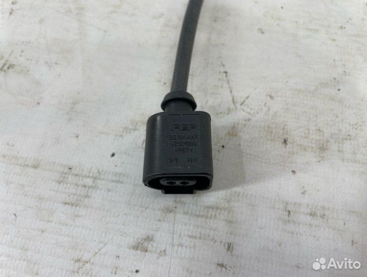 Датчик износа тормозных колодок задний Volkswagen