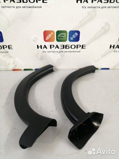 Накладка на петлю багажника Volvo S60 FS45 B4164T3