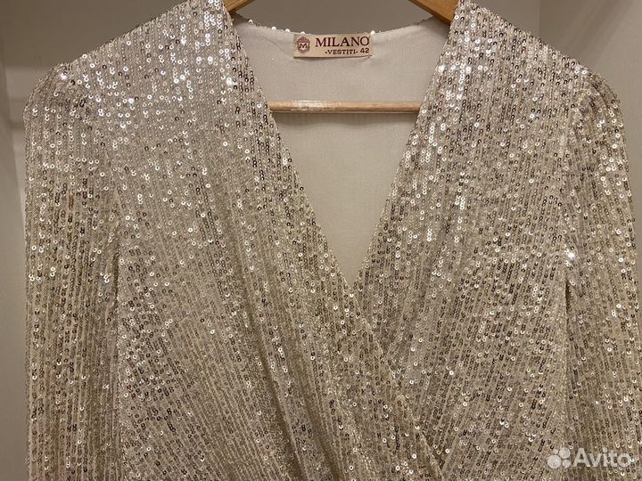 Боди праздничное, с пайетками и бархатное