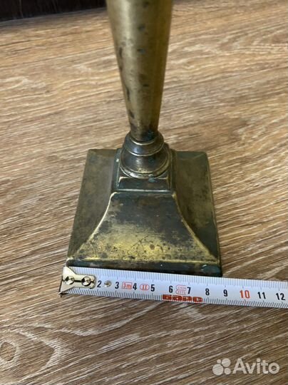 Старинный подсвечник