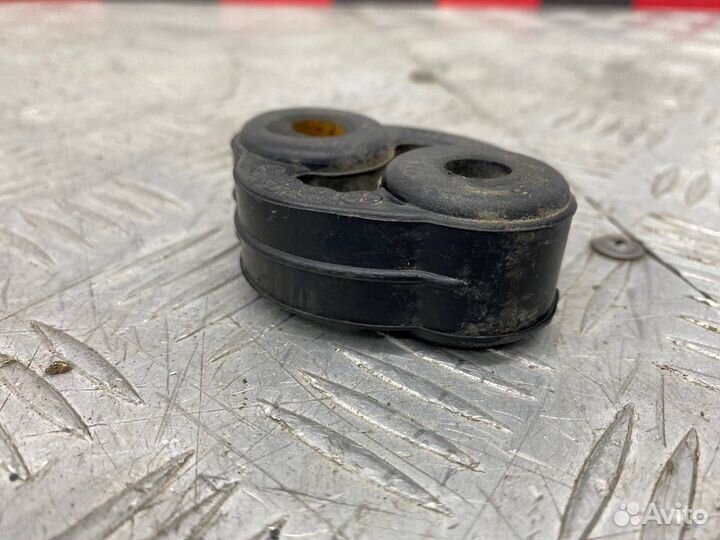 Б/У подушка глушителя (крепления, кронштейн