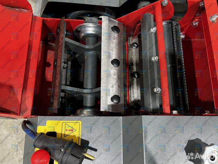 Измельчитель травы и соломы