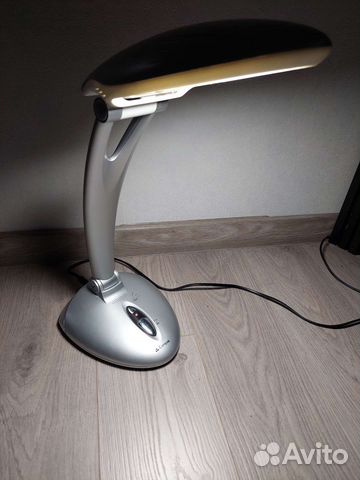 Лампа настольная