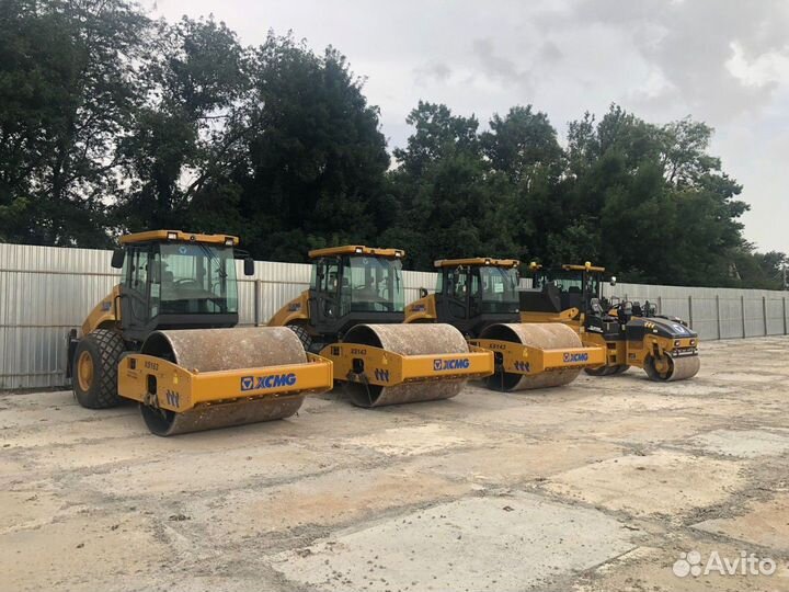 Дорожный каток XCMG XS143, 2023