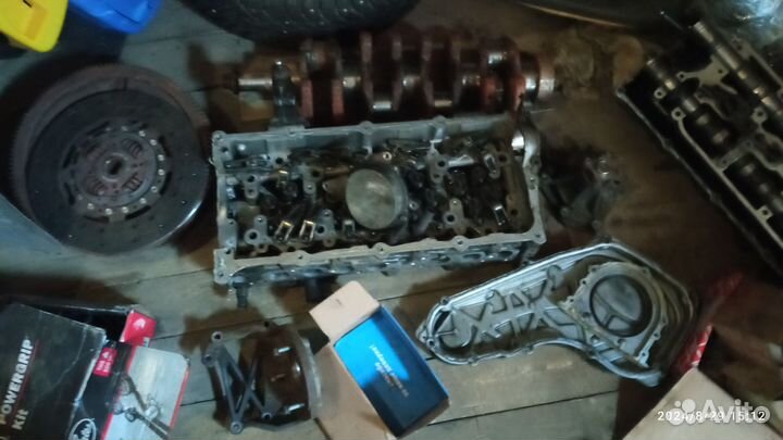 Продам запчасти на дизельный двигатель d4cb