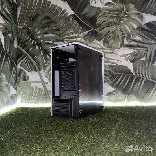 Игровой корпус для пк белый
