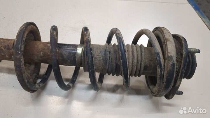 Ступица (кулак, цапфа) правая передняя Honda HRV