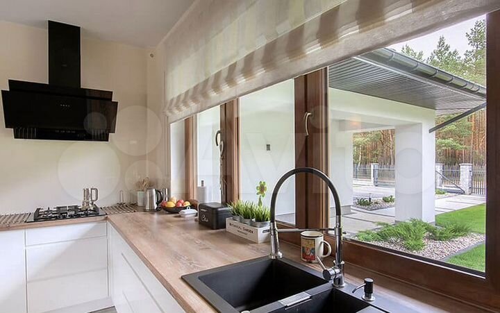 Дом 162 м² на участке 8 сот.