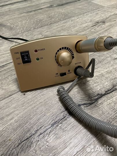 Лампа и аппарат для маникюра