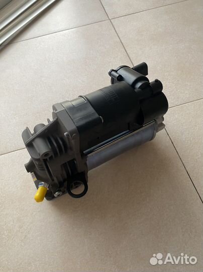 Компрессор пневмоподвески Mercedes X166