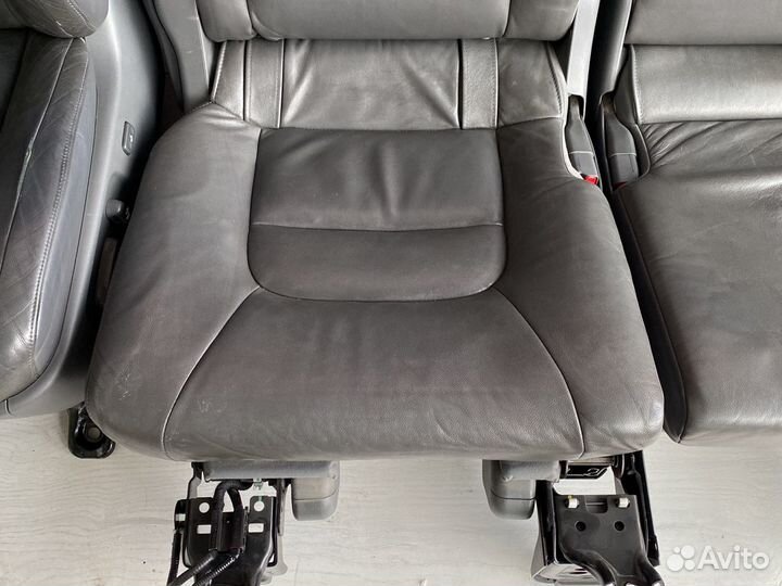 Land Cruiser 200 сиденья