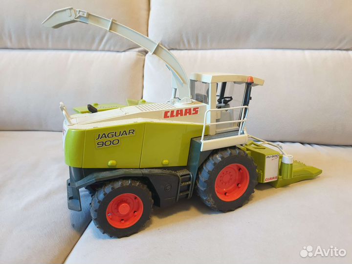 Bruder комбайн claas 900