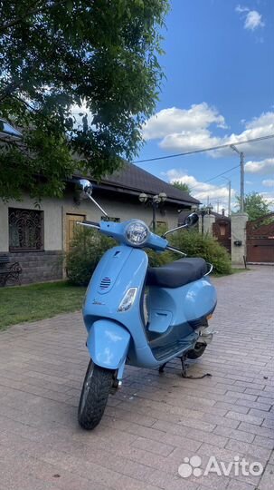 Скутер Vespa