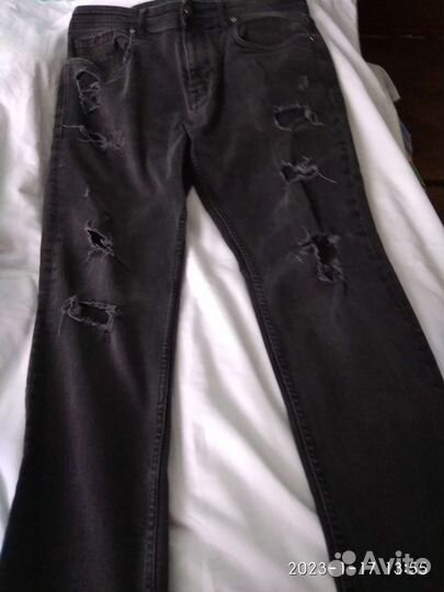 Джинсы мужские