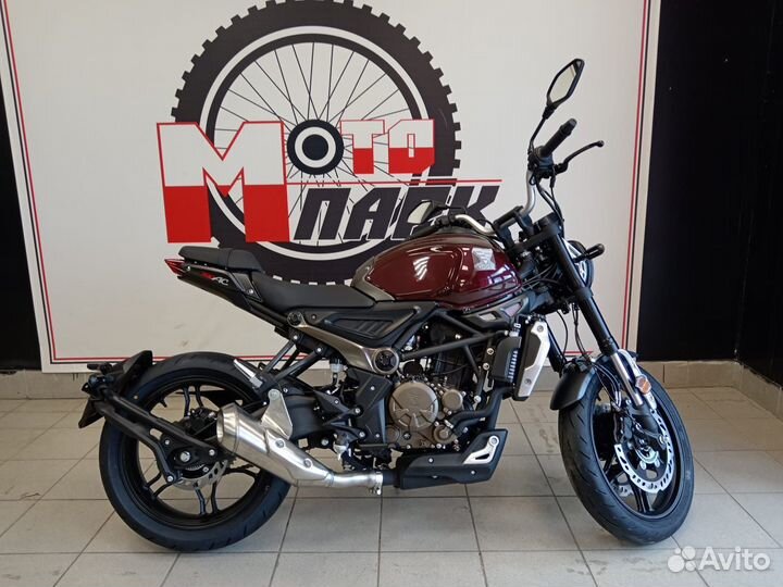 Мотоцикл Voge 300 AC