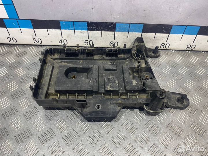 Б/У Площадка под АКБ #013