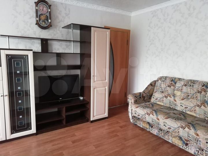 2-к. квартира, 43 м², 2/4 эт.