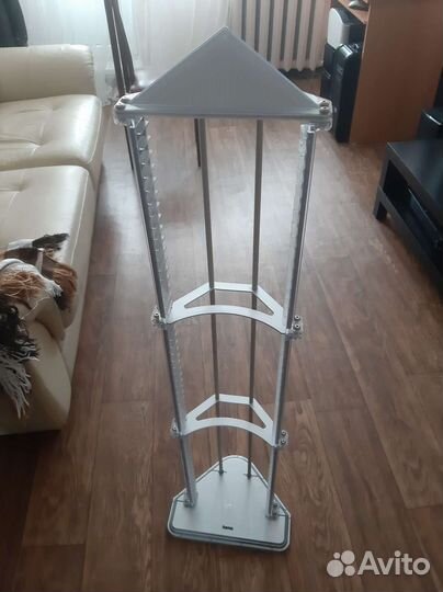 Подставка стойка для дисков