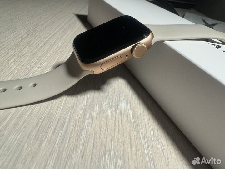 Часы apple watch se 40 mm