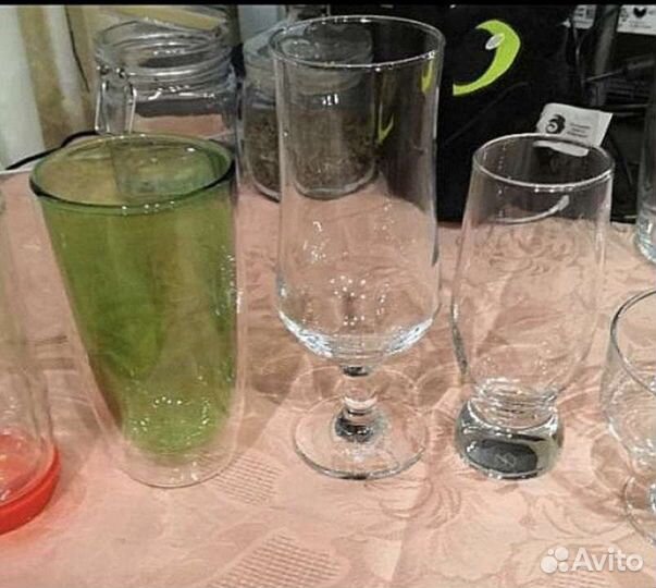 Стеклянные бокалы. Посуда