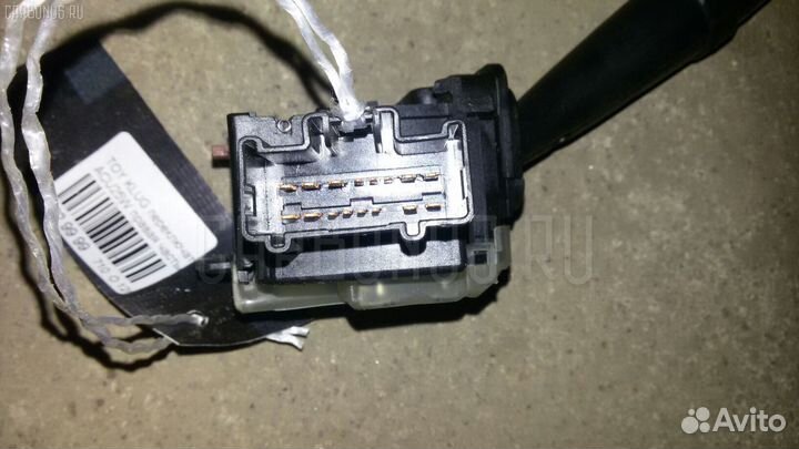 Блок подрулевых переключателей Toyota Kluger ACU25W